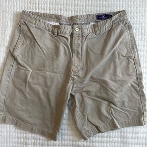 Vineyard vines shorts